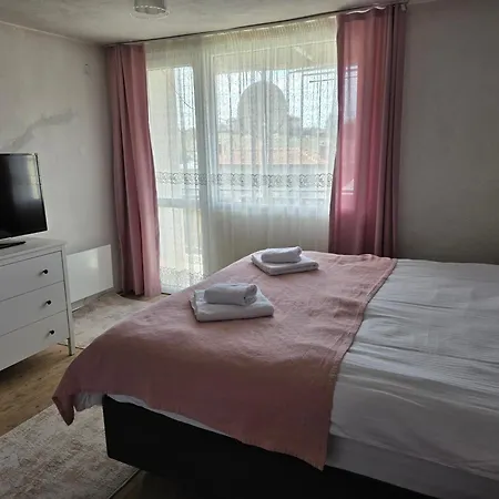 Vakantiehuis къща вира Asikoria