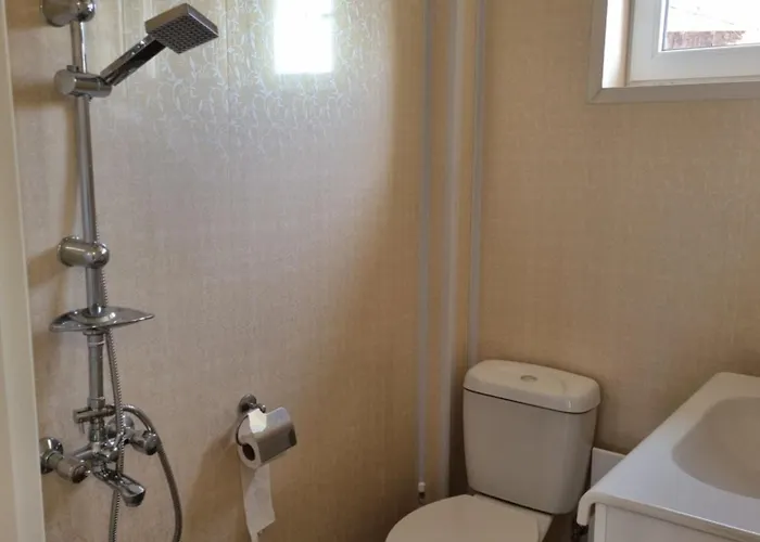 къща вира * Asikoria