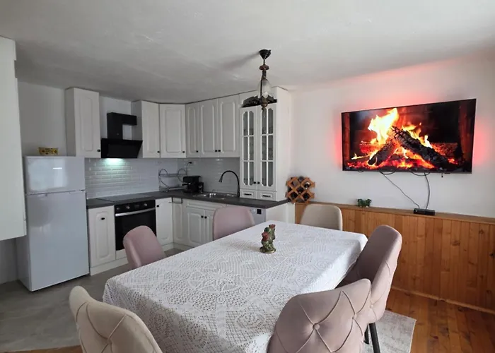 Ваканционна къща къща вира *